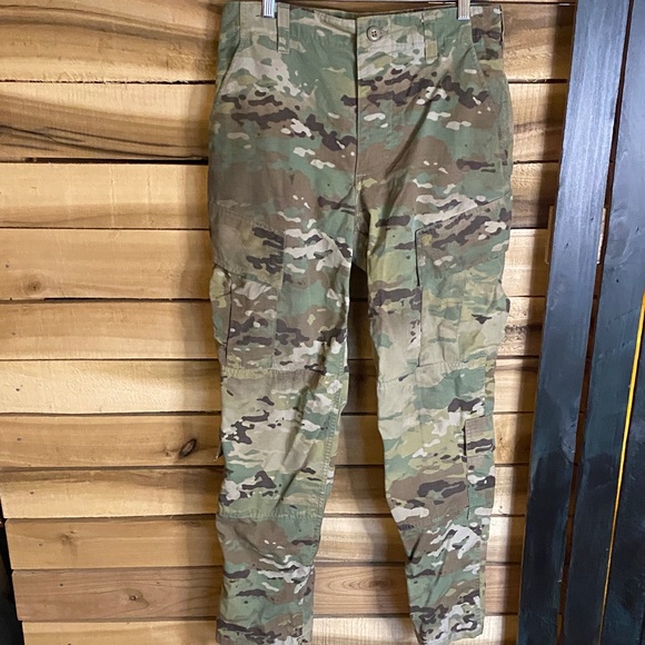 Unisex Army OCP Camouflage Cargo Pants size small regular 27-31x29.5-32.5 - Picture 1 of 5